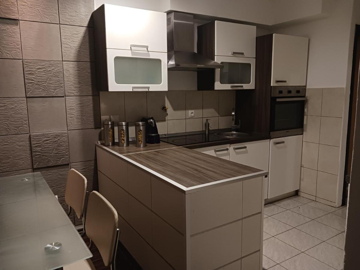 Familyhouse Διαμέρισμα Πούλα Εξωτερικό φωτογραφία