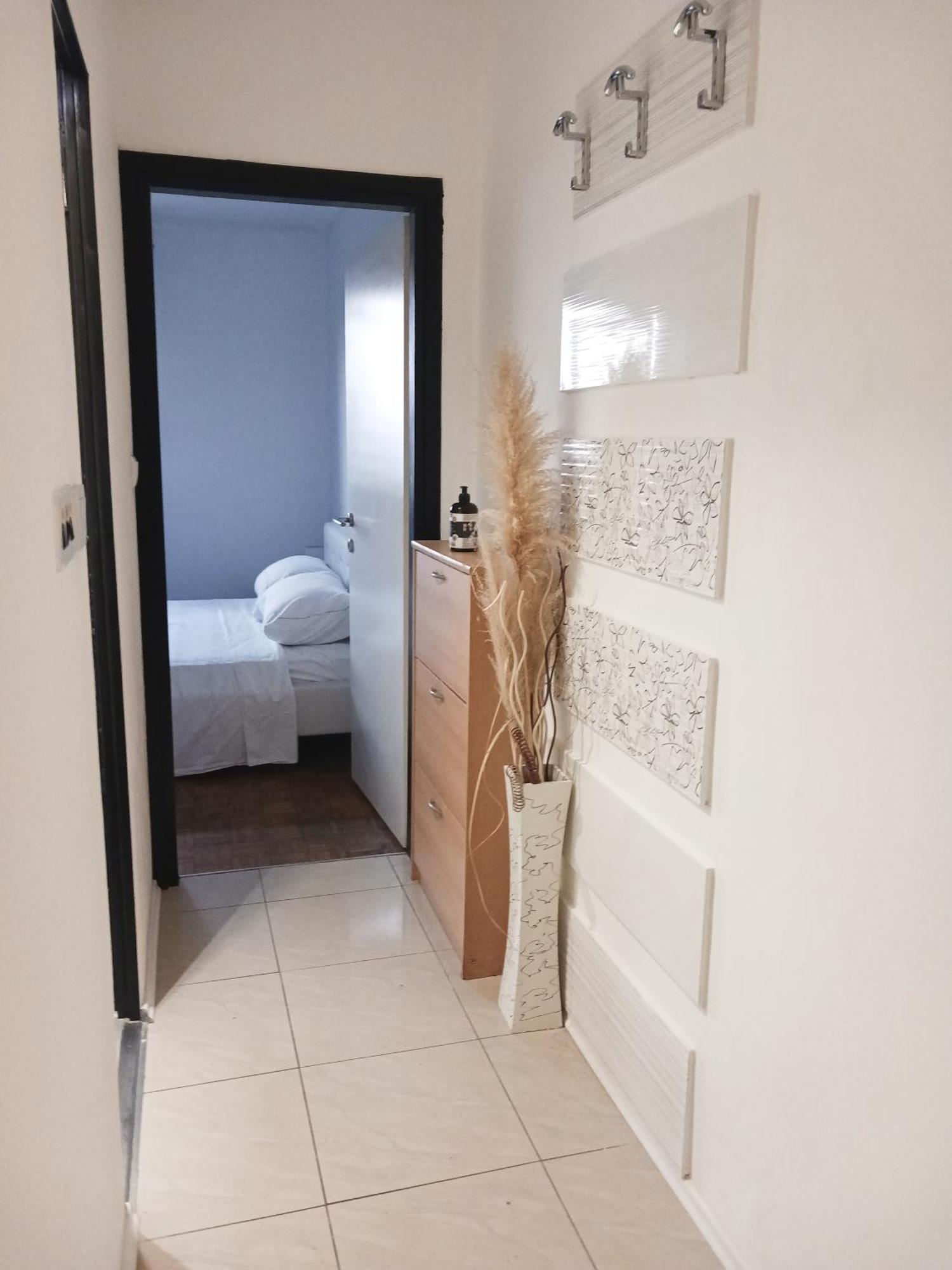 Familyhouse Διαμέρισμα Πούλα Εξωτερικό φωτογραφία